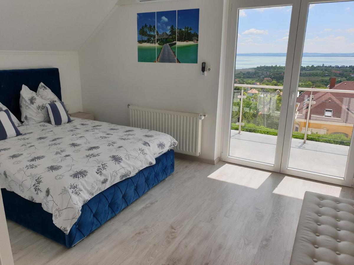 Lakeview Apartments Balatonfuered Buitenkant foto