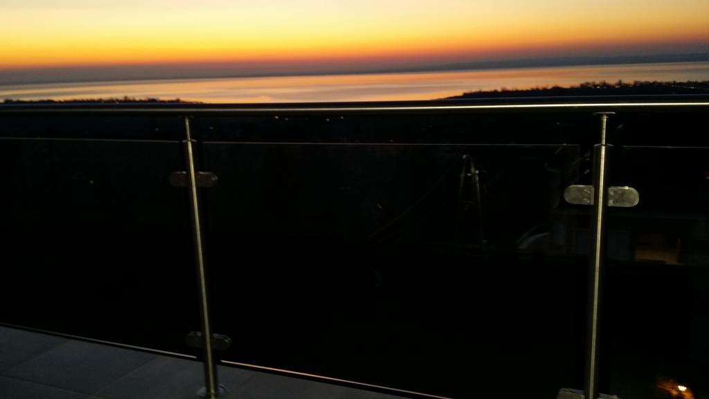 Lakeview Apartments Balatonfuered Buitenkant foto